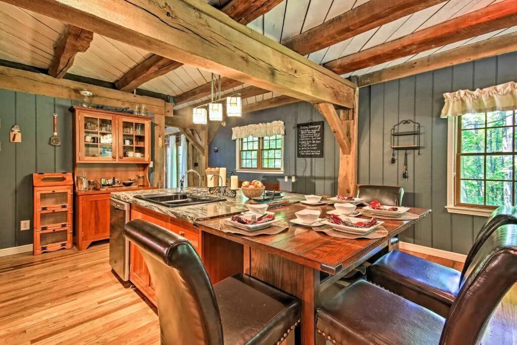 Villa Bear'S Eye View - Mountain Retreat W/ Hot Tub! Acme Exterior foto